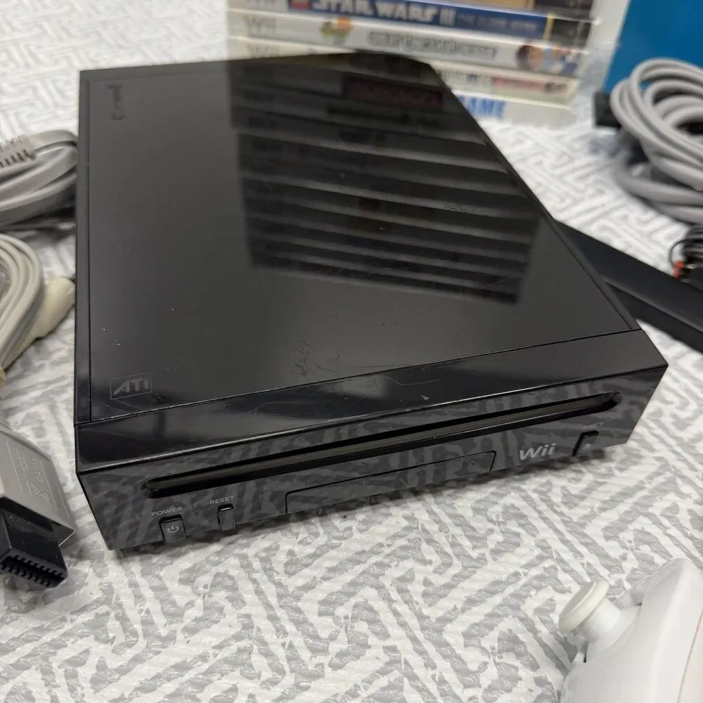 Nintendo Wii Black Console Bundle System RVL-101 Tested 15 Games W/Controller